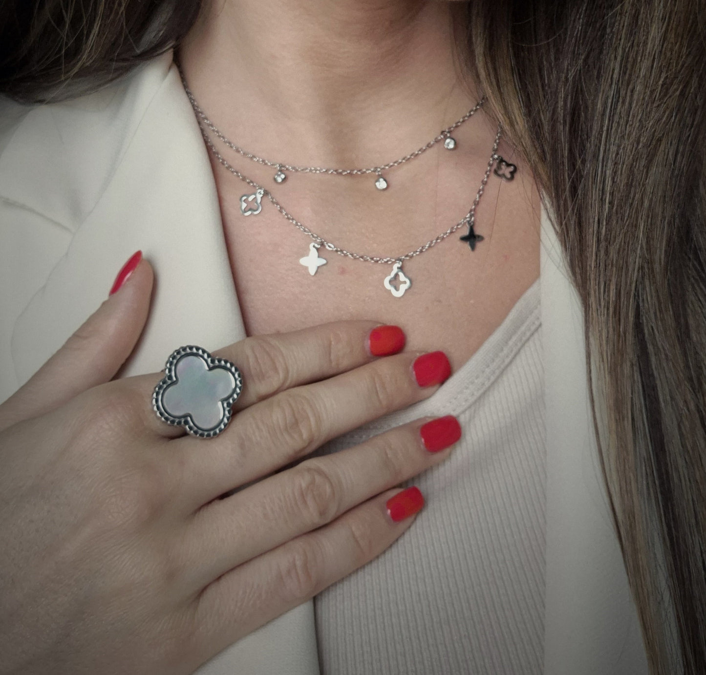 Collier Sarah