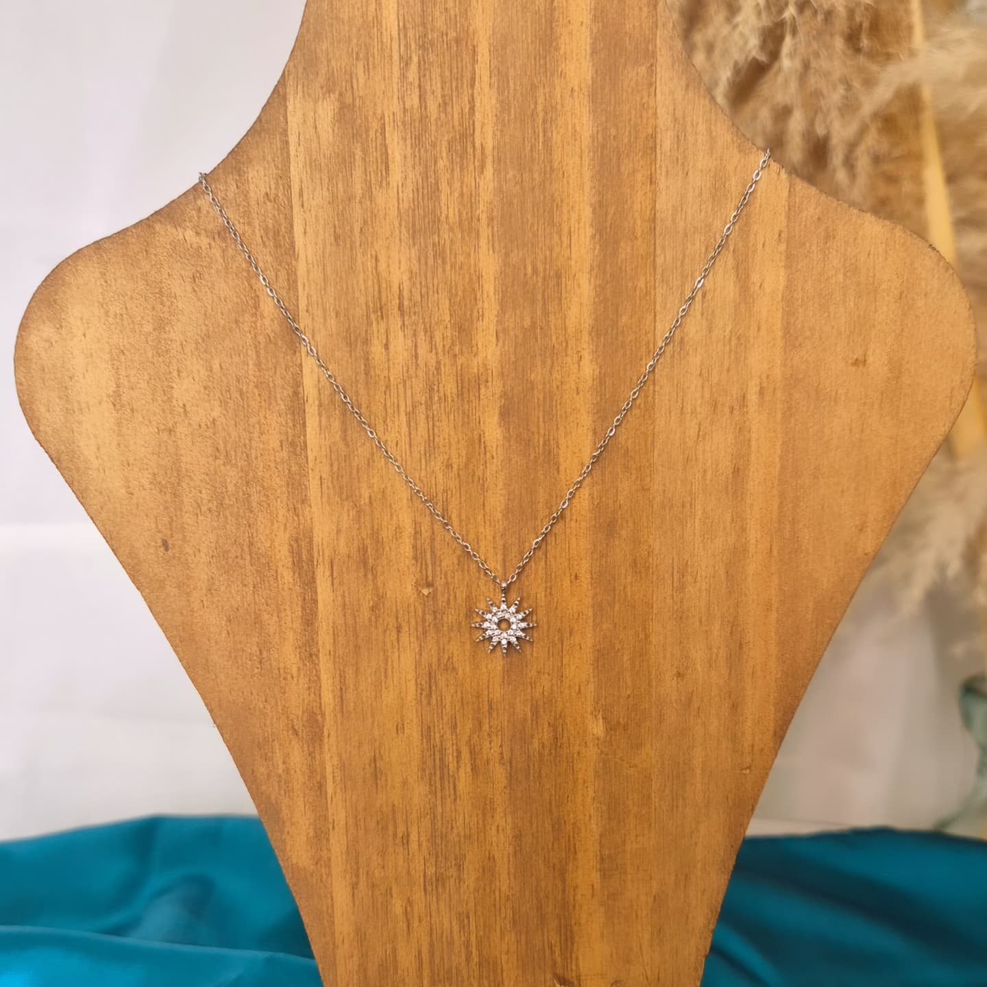 Collier Sun