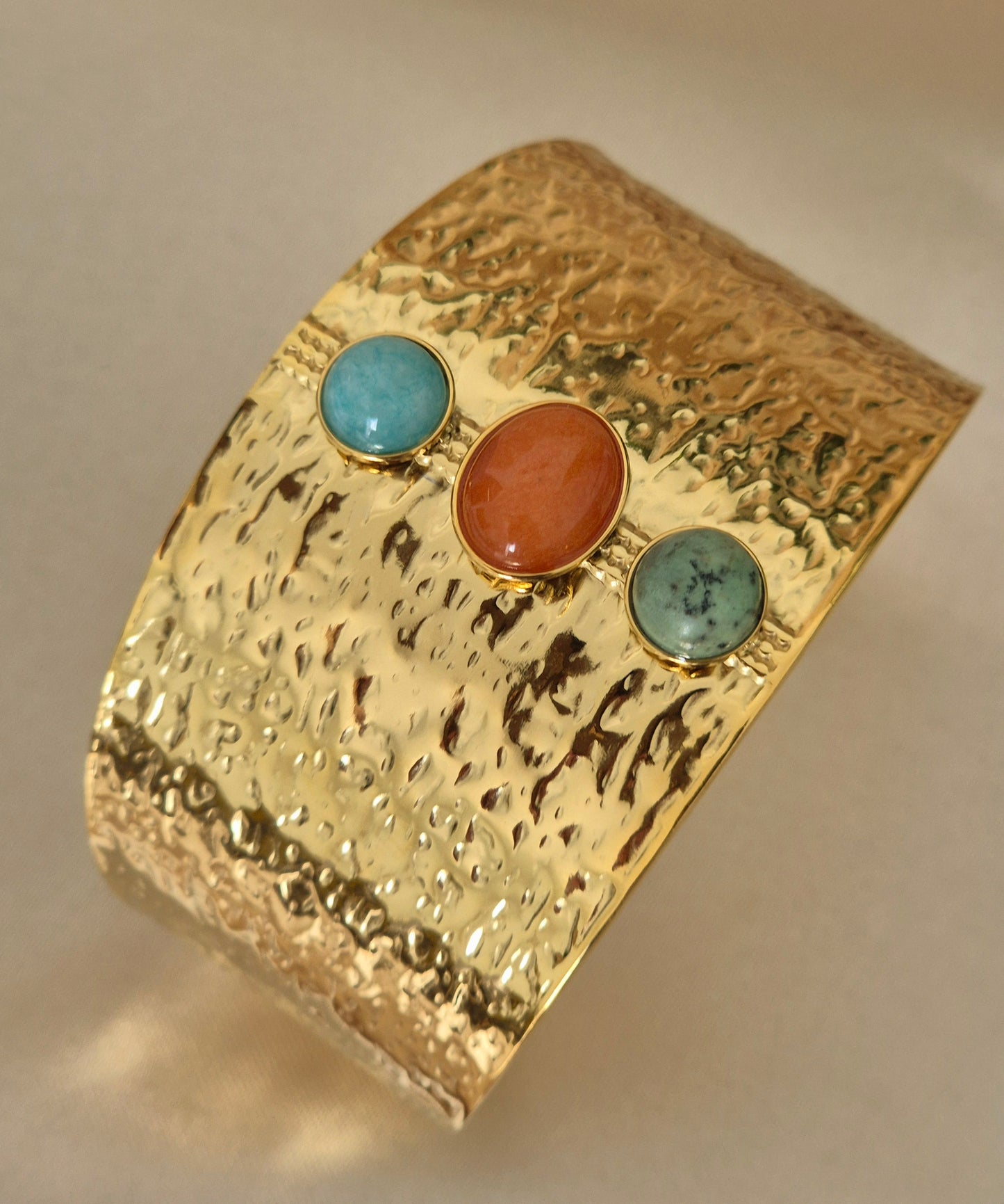 Bracelet manchette Menaz