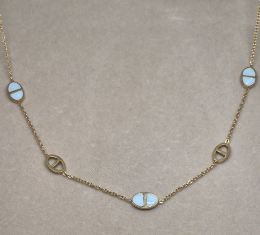 Collier Dina